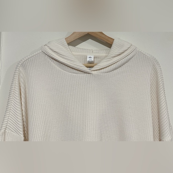 ALO Yoga Ribbed Muse Hoodie - Picture 5 of 10